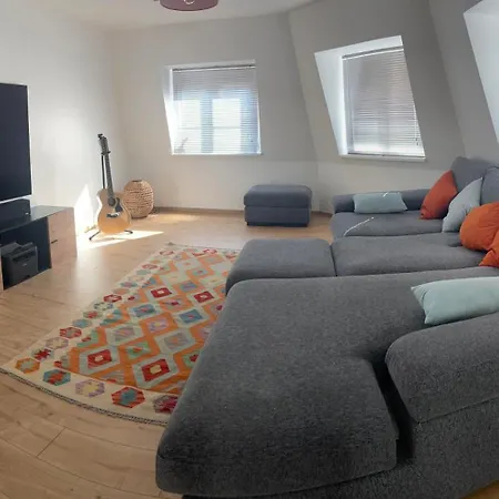 Le Donjon Classe 4 Etoiles 5 Mn Du Centre Standing 120 M2 Centre Ville Climatise Apartment *